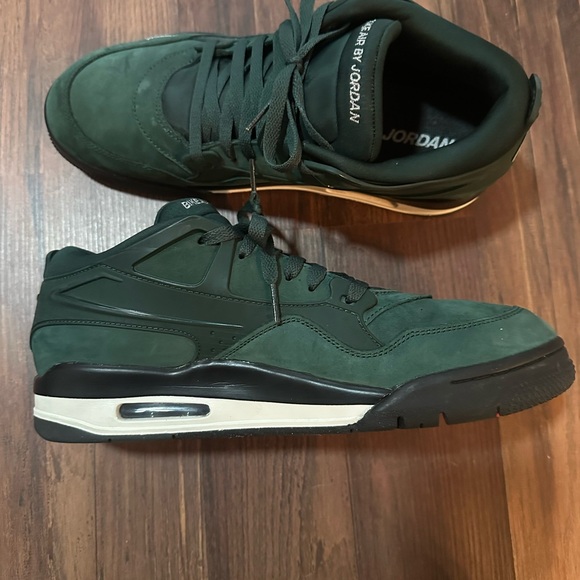 Nigel Sylvester x Air Jordan 4 Bike Air - Picture 10 of 12